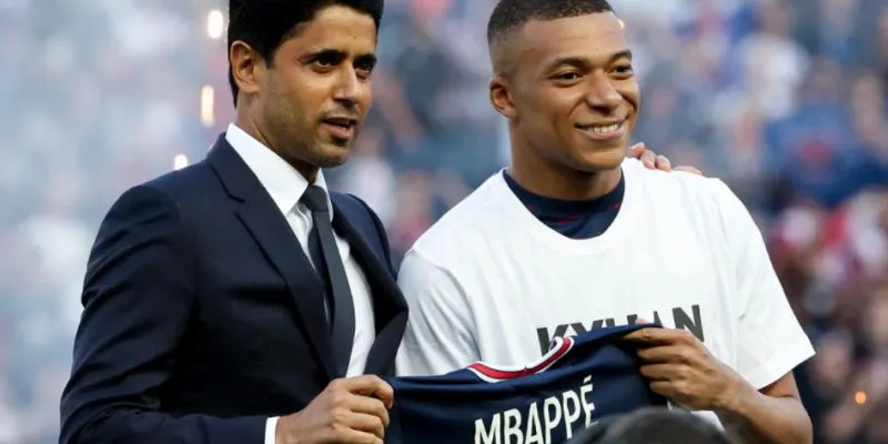Quyết định quan trọng: Mbappé đi hay ở